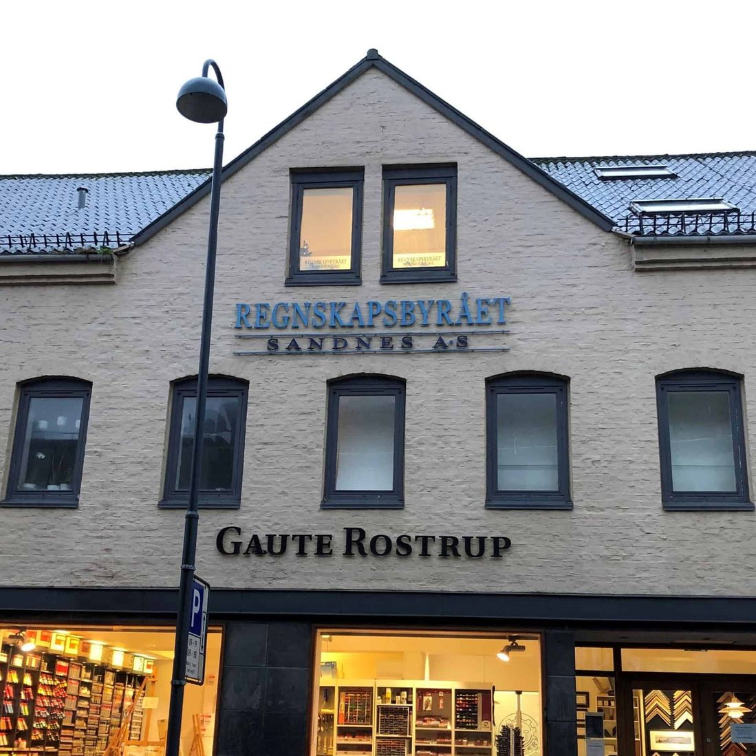 Fasaden til Regnskapsbyrået Sandnes AS